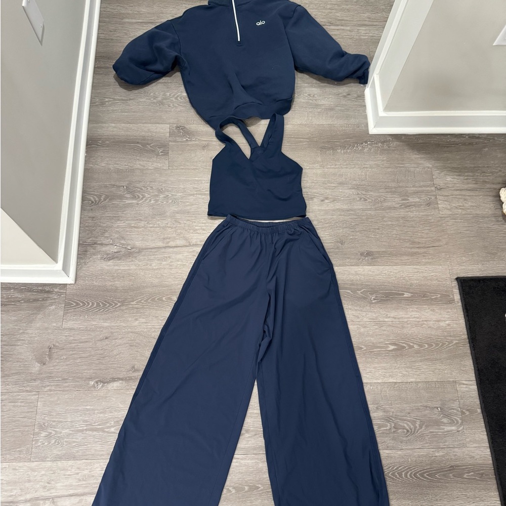Navy Blue three-Piece Set with Crop Top/pants/ 1/4 zip worn once